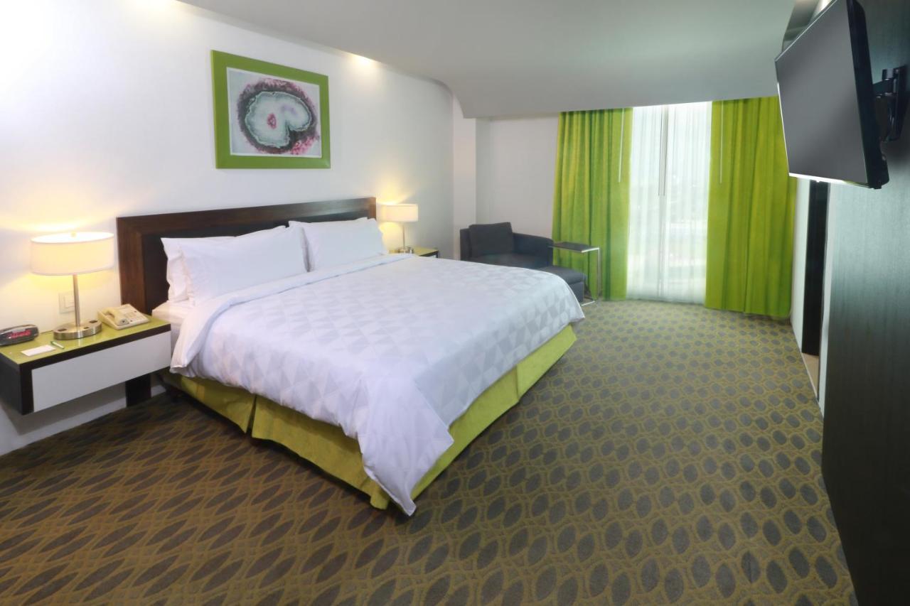 Holiday Inn Queretaro Zona Krystal By Ihg El Salitre Dış mekan fotoğraf