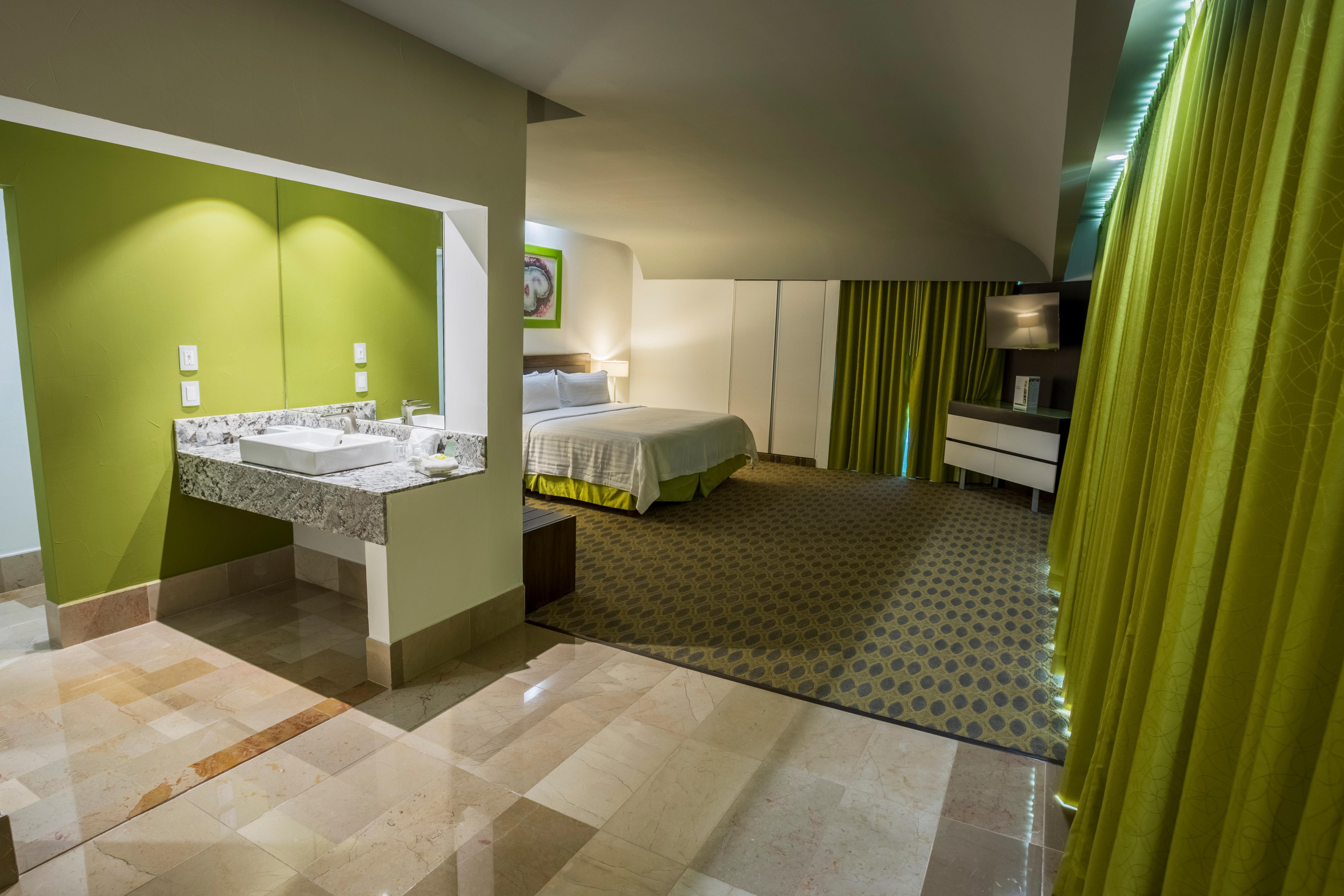 Holiday Inn Queretaro Zona Krystal By Ihg El Salitre Dış mekan fotoğraf