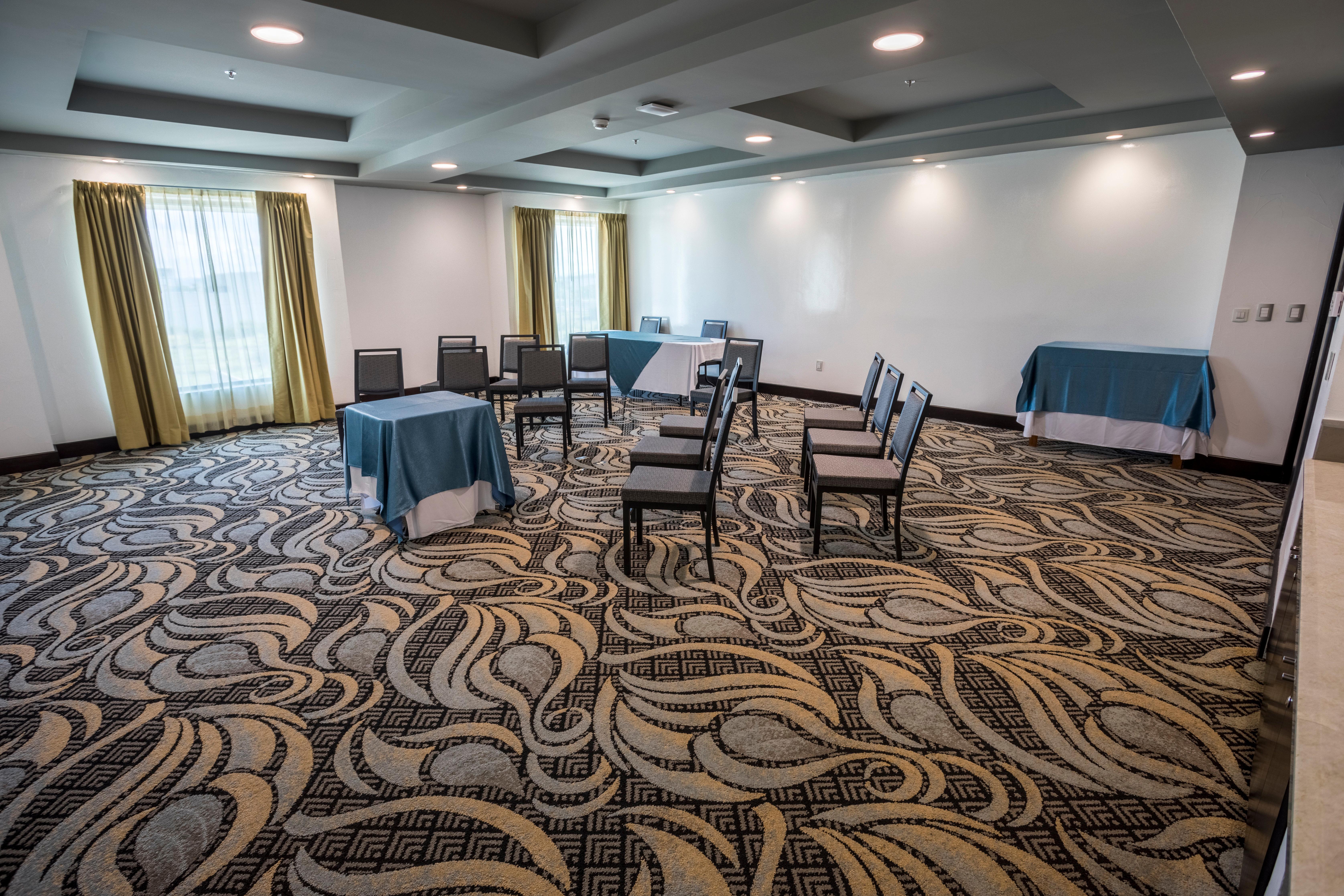 Holiday Inn Queretaro Zona Krystal By Ihg El Salitre Dış mekan fotoğraf