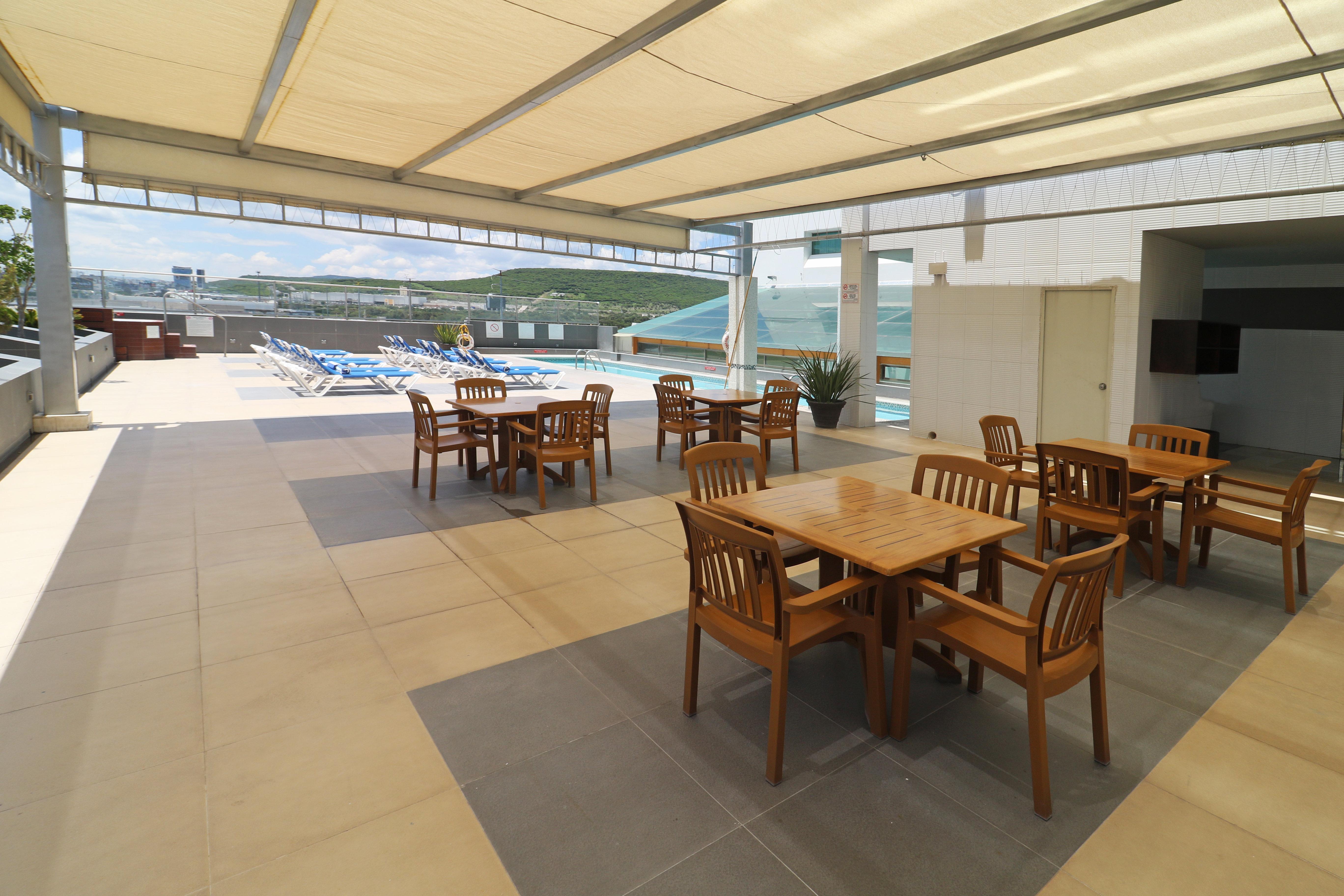 Holiday Inn Queretaro Zona Krystal By Ihg El Salitre Dış mekan fotoğraf