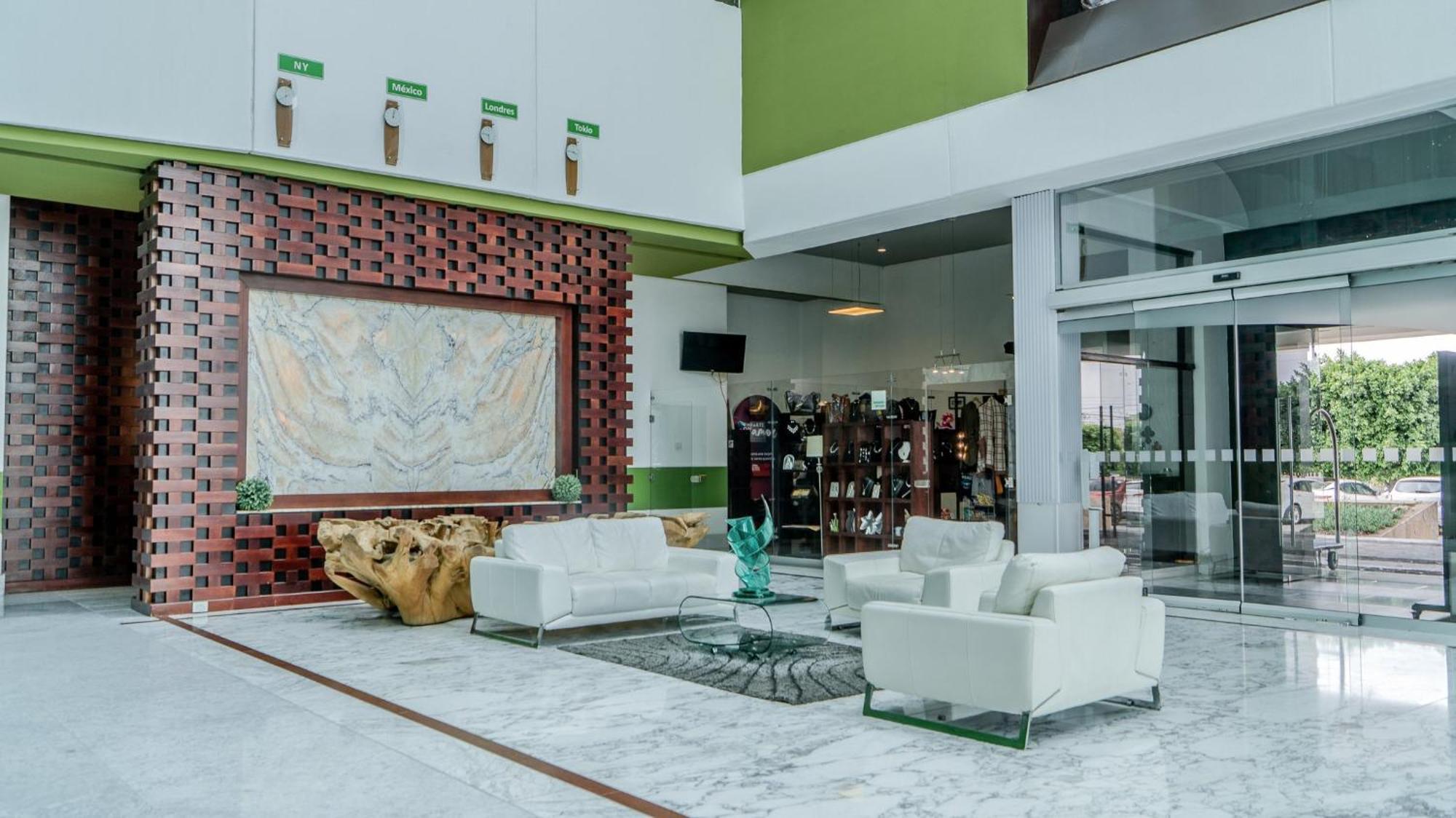 Holiday Inn Queretaro Zona Krystal By Ihg El Salitre Dış mekan fotoğraf