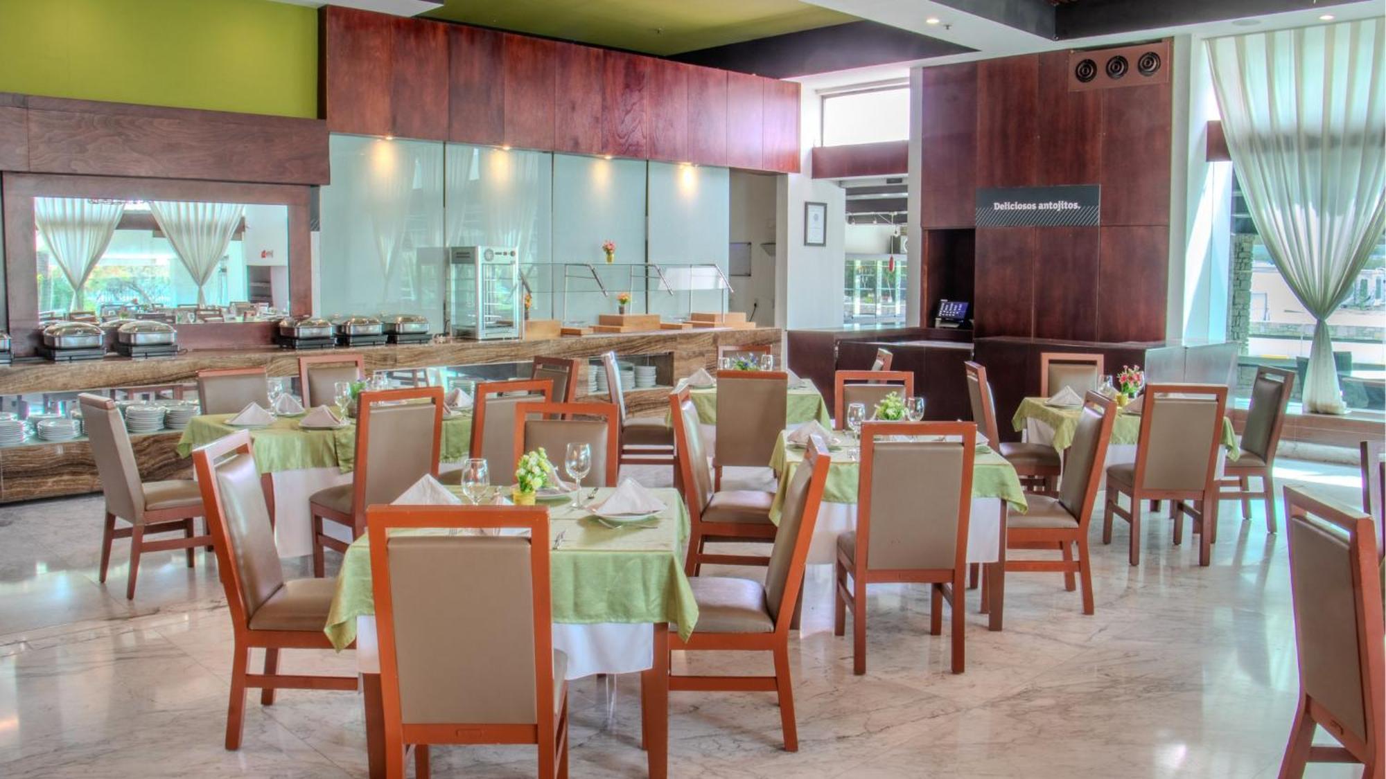 Holiday Inn Queretaro Zona Krystal By Ihg El Salitre Dış mekan fotoğraf