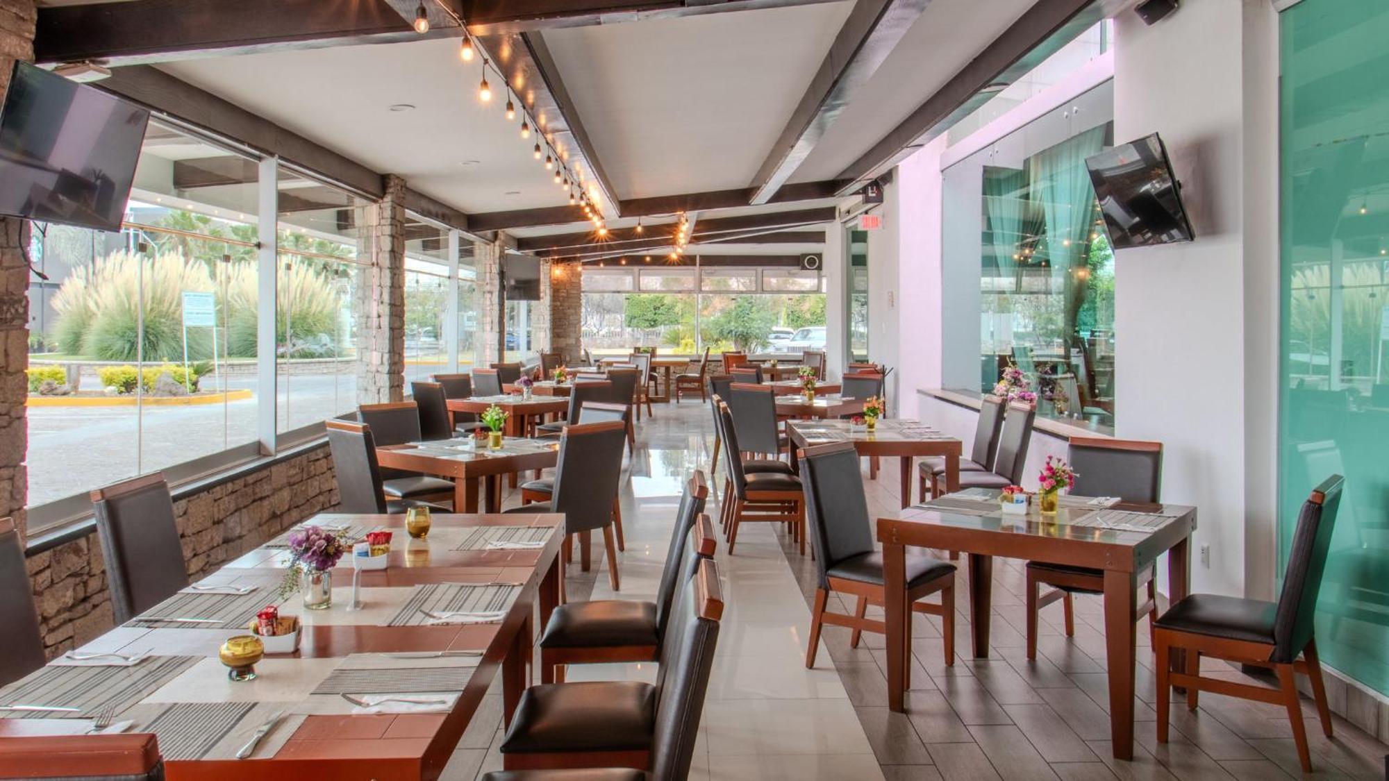 Holiday Inn Queretaro Zona Krystal By Ihg El Salitre Dış mekan fotoğraf