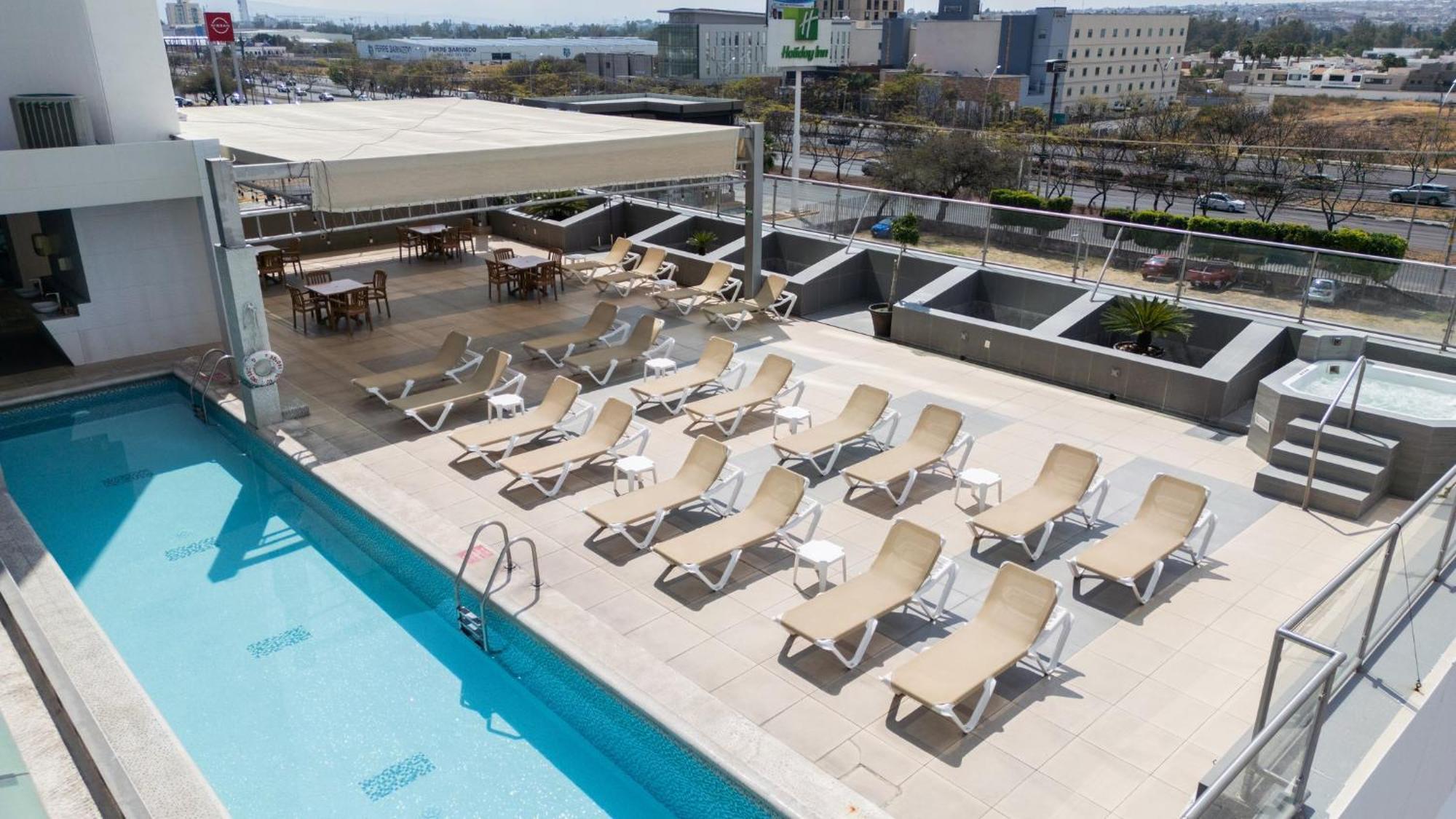 Holiday Inn Queretaro Zona Krystal By Ihg El Salitre Dış mekan fotoğraf