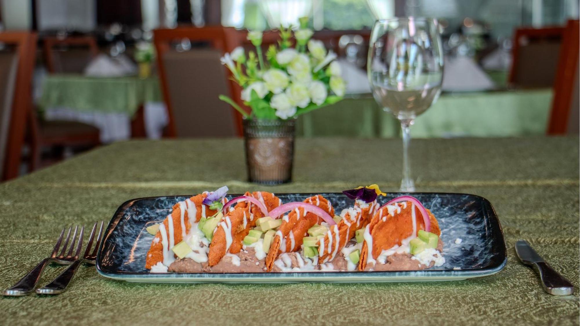 Holiday Inn Queretaro Zona Krystal By Ihg El Salitre Dış mekan fotoğraf
